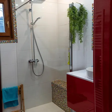 House With Garden And Parking 1 Min From Grenoble Holiday home Fontaine (Rhone-Alps)
